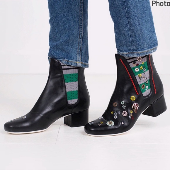 Authentic FENDI booties - Picture 15 of 16